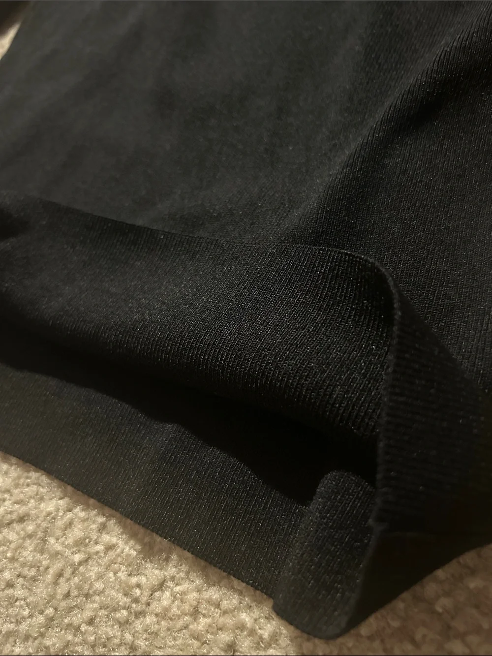 EXPRESS Black and White Contrast V-Neck Sweater - Picture 3 of 3